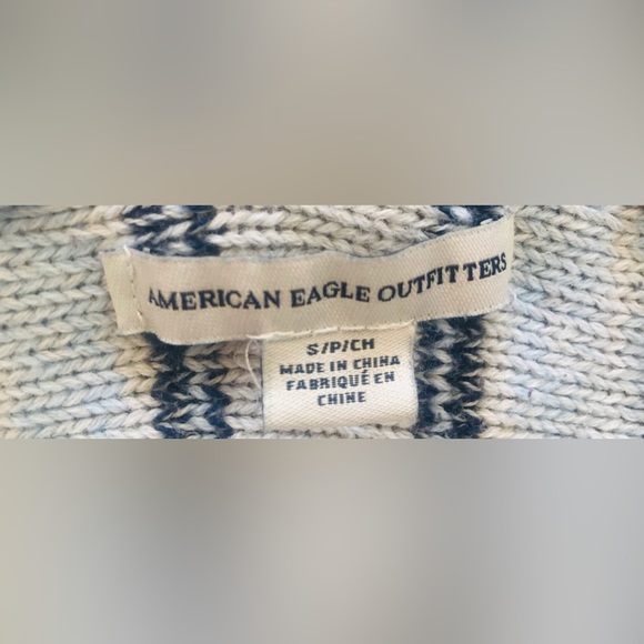 EUC American Eagle Outfitters Pullover - Picture 5 of 7